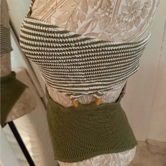 Striped One-Shoulder Bikini Set - Picture 11 of 11